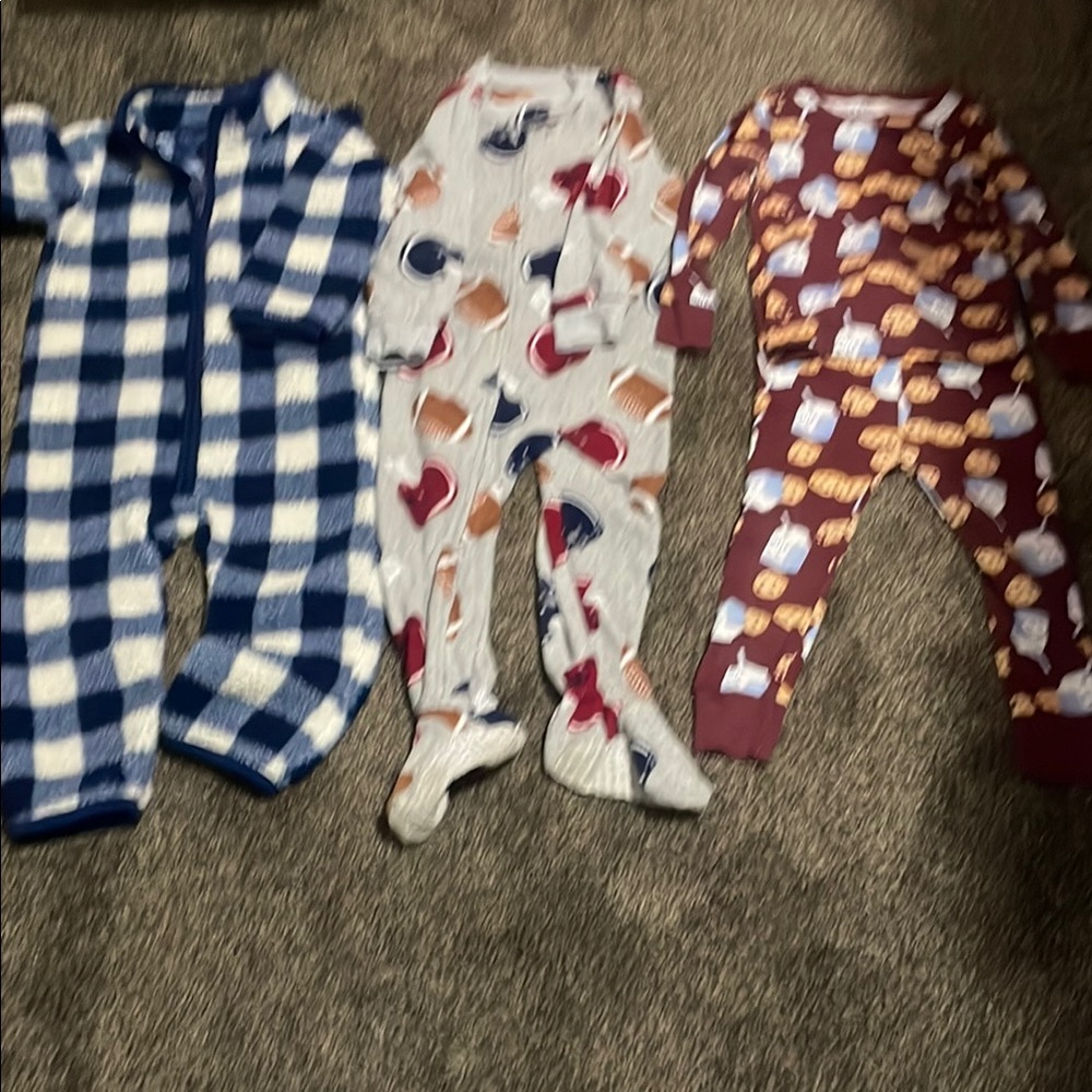 Carter's, Old Navy, Bear Paw Kids Sleepwear/Outerwear. Various prints. 5 sets!